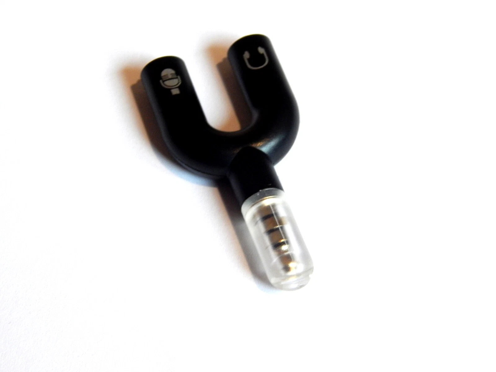 3.5 mm U formos ausinių ir mikrofono adapteris – Y splitter kabelis, 1 vnt.
