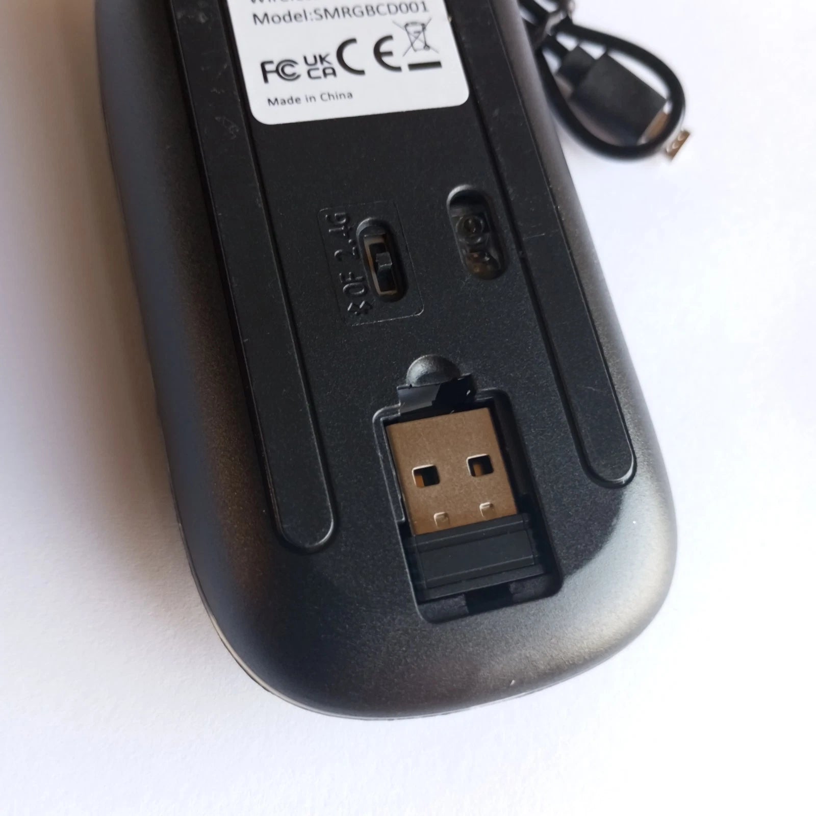 Belaidė 2.4G RGB pelė – tylus mygtukų paspaudimas, įkraunama, USB + Bluetooth, PC / Laptop / iPad
