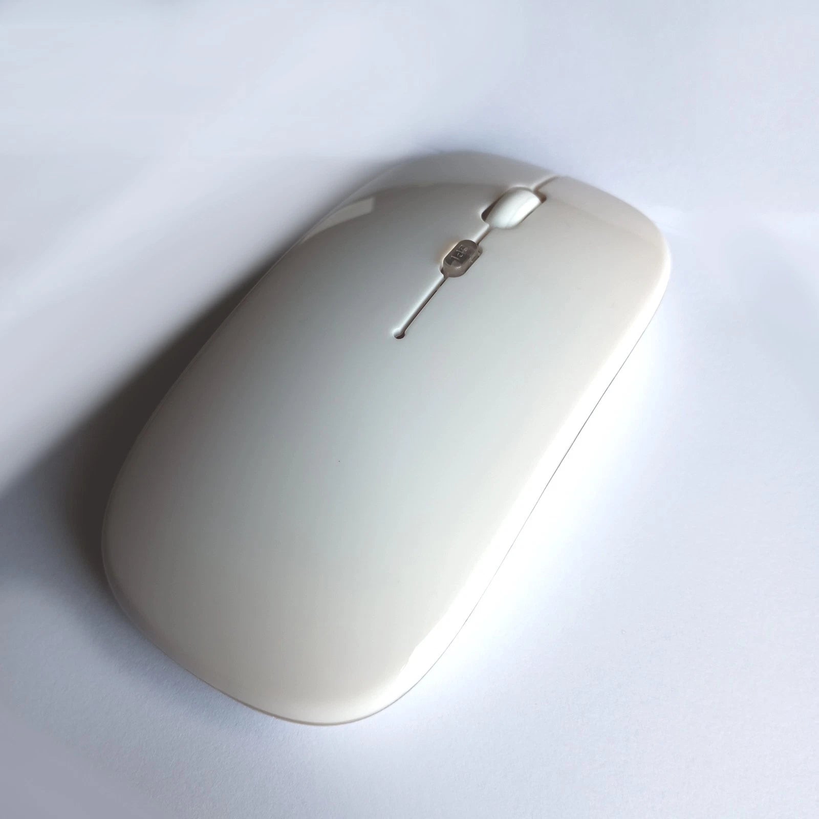 Belaidė 2.4G RGB pelė – tylus mygtukų paspaudimas, įkraunama, USB + Bluetooth, PC / Laptop / iPad