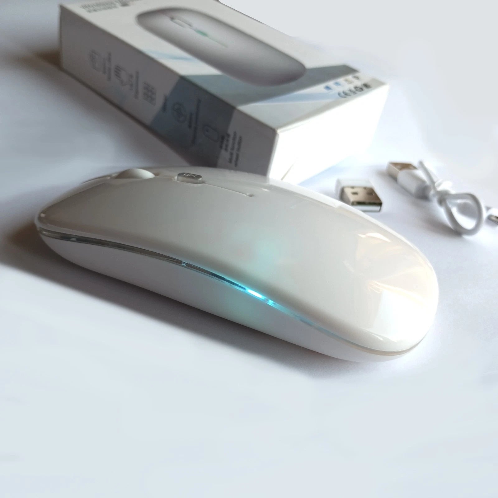 Belaidė 2.4G RGB pelė – tylus mygtukų paspaudimas, įkraunama, USB + Bluetooth, PC / Laptop / iPad